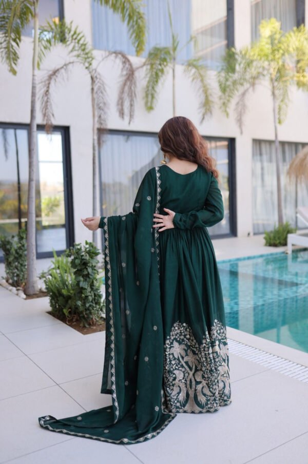 LW-9316_5.jpg Rich Green Rangoli Silk Gown Set