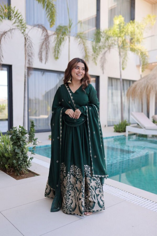 LW-9316_8.jpg Rich Green Rangoli Silk Gown Set